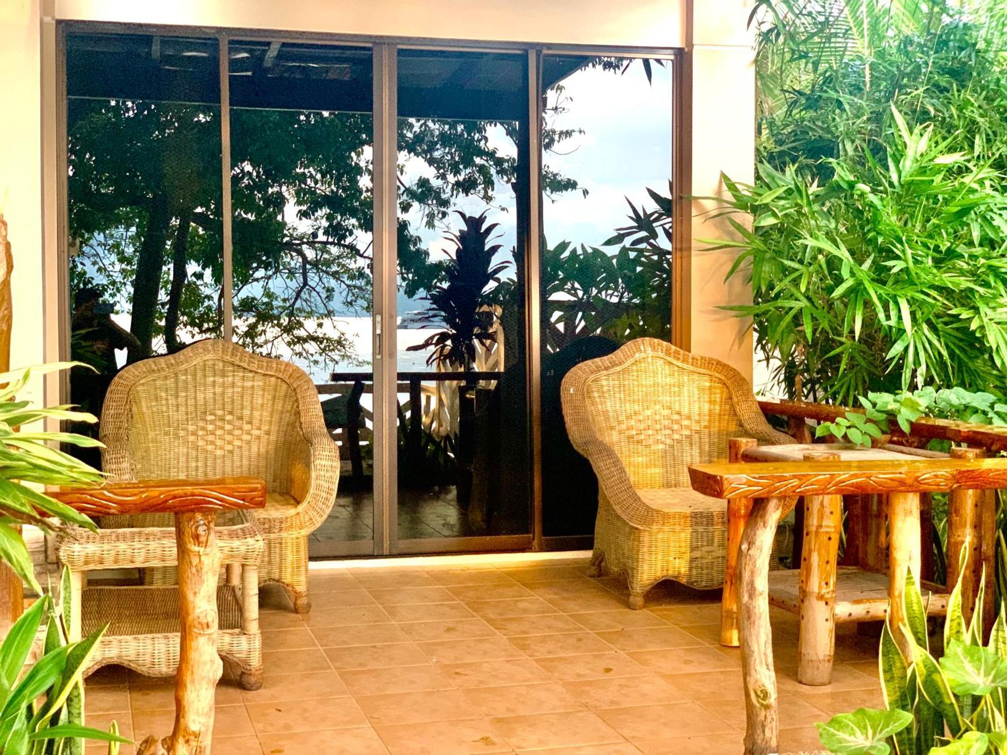 Adayo Cove Resort Siquijor Exterior photo